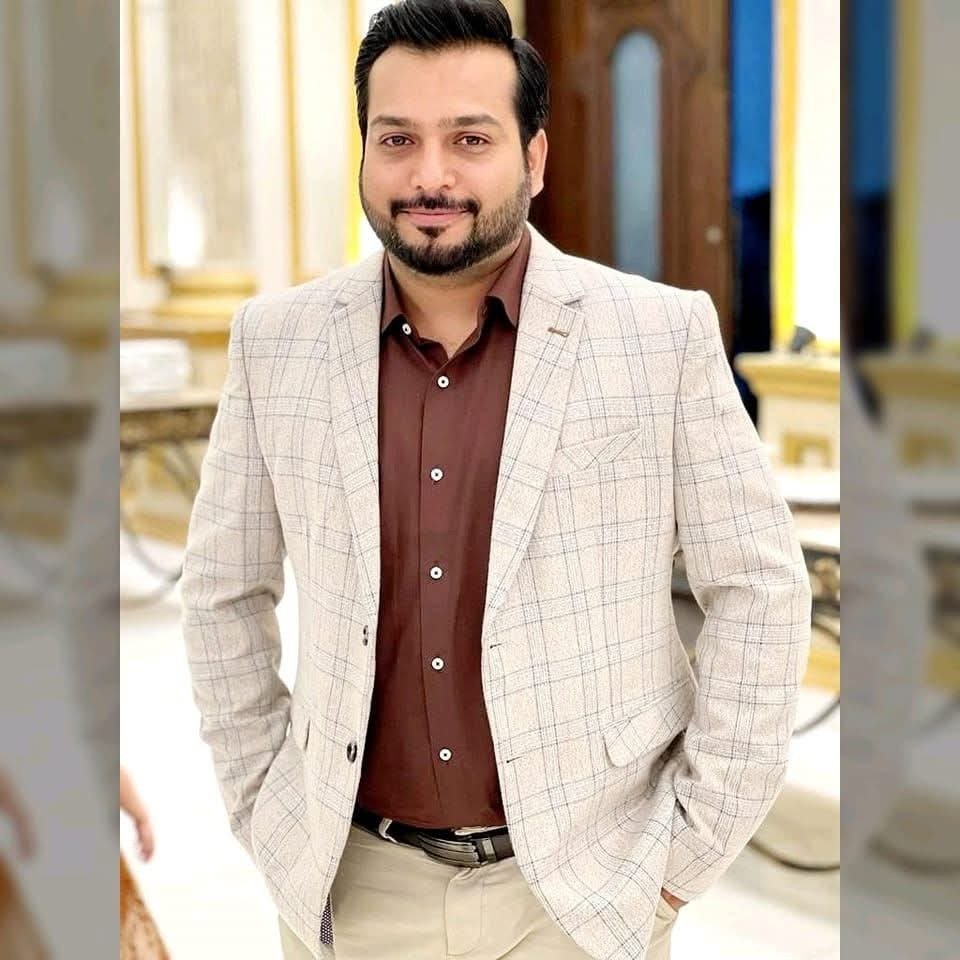 <p>Mr. Abdullah Asif, a Senior Biology Educator and MDCAT Specialist with over 14 years of experience, has successfully guided hundreds of students into top medical colleges across Pakistan. Renowned for his motivational teaching style and ability to simplify complex concepts, he focuses on building strong foundations and effective exam strategies. At Knowledge Kastle, he brings his expertise to the BTEC Level 3 program, helping students develop the critical understanding and analytical skills essential for success in science-related fields.</p>